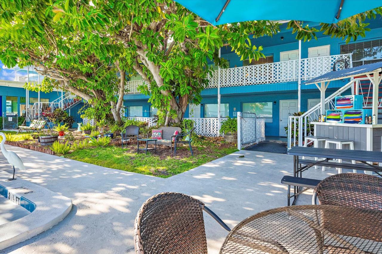 Malibu Resort Motel St. Pete Beach Extérieur photo